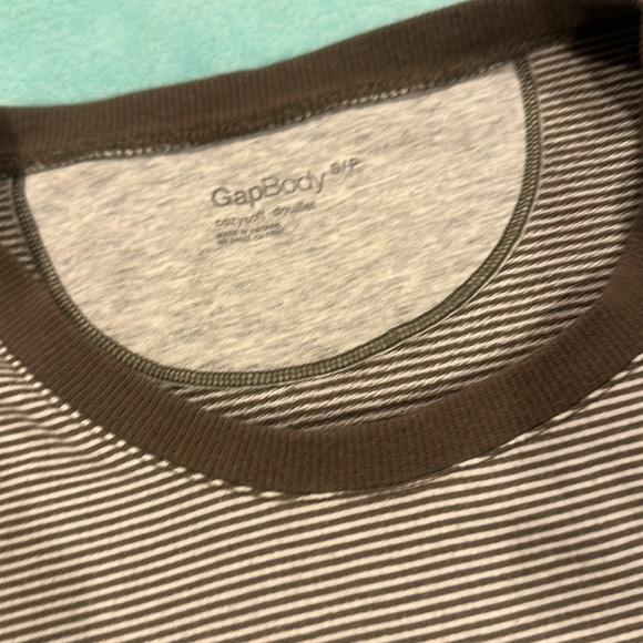 GapBody Size Small- Dark Green - Picture 2 of 6